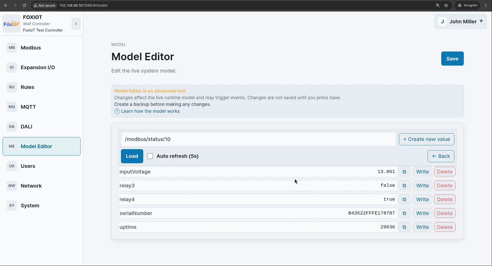 Wolf-App Model Editor at the path /modbus/status/10 after the write, with relay4 now showing true